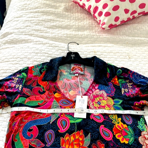 Johnny Was M Janie favorite puff sleeve polo Emberwing - Picture 4 of 5